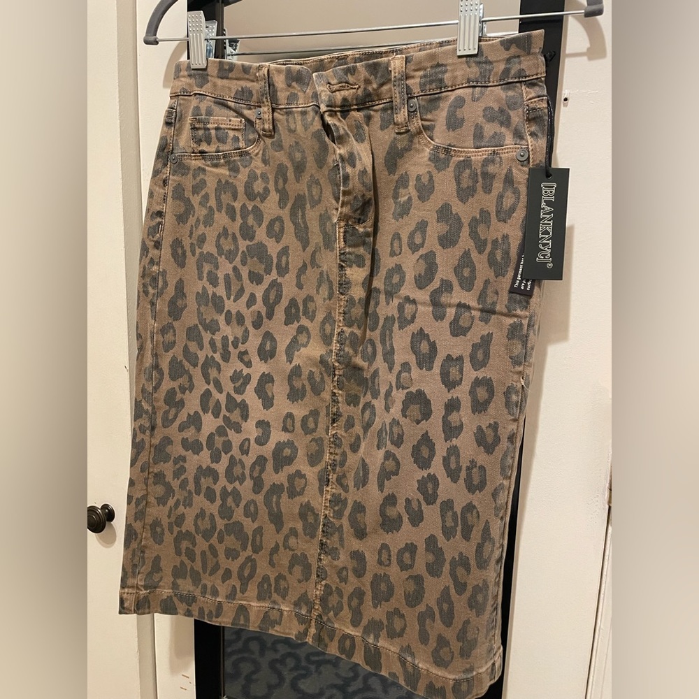 NWT BLANK NYC Women's Pencil Skirt in Catwalk